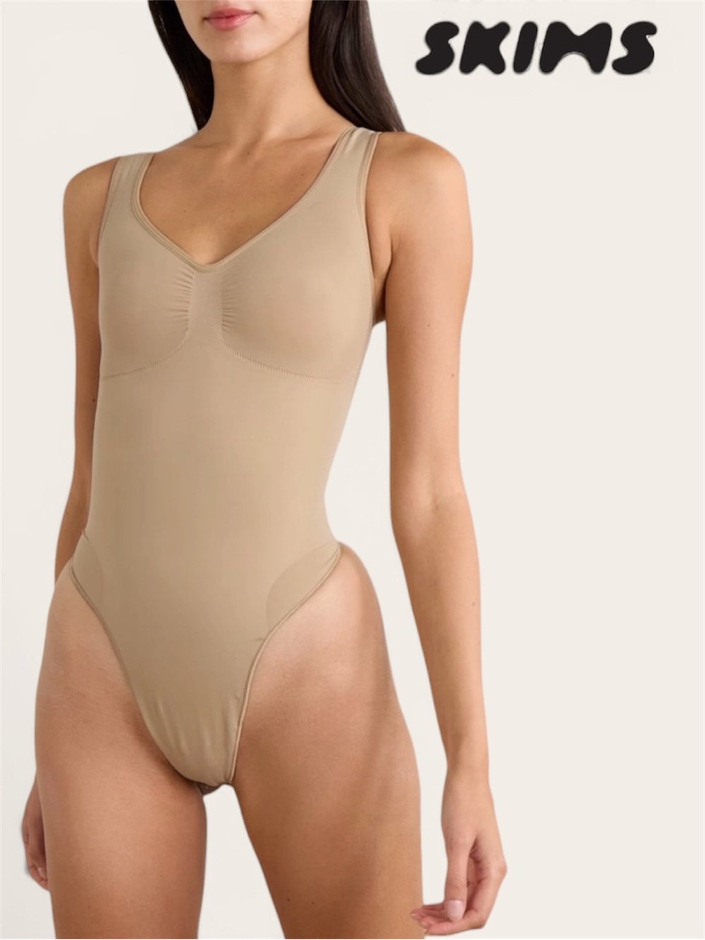 SKIMS Seamless Sculpt Scoop Neck Thong Bodysuit in Clay Sz. Medium